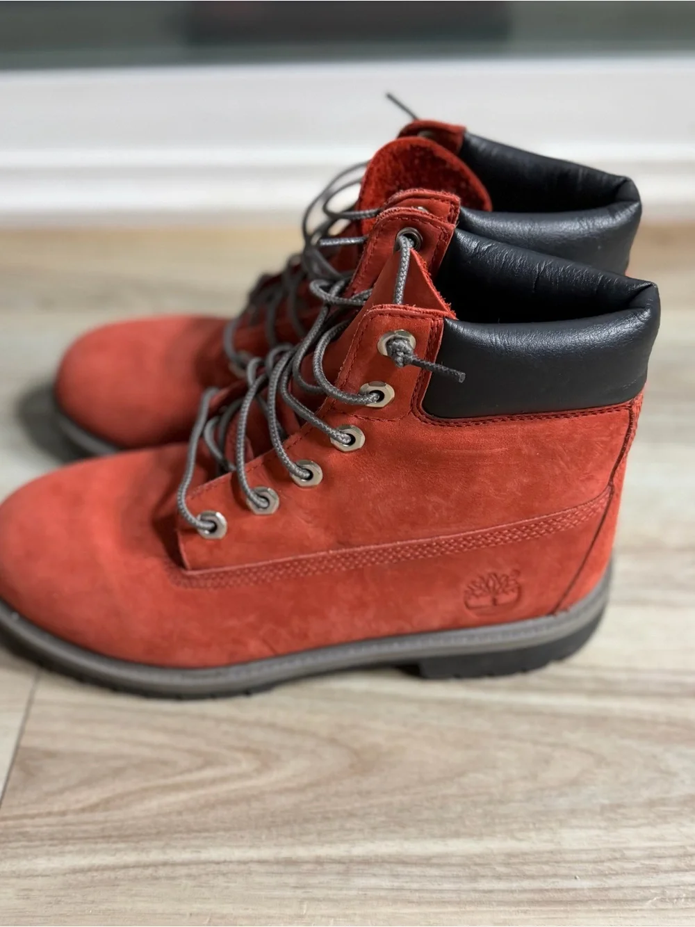 Timberland Red Suede Lace-Up Boots with Black Collar